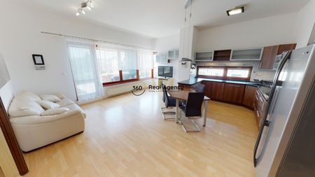Pronájem bytu 3+kk 135 m², Laudonova 437, Praha - Photo 2