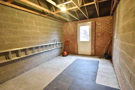 Sheppard Way, Portslade, East Sussex, BN41 - Photo 2