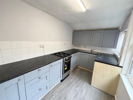 2 bedroom terraced house to rent - Photo 3