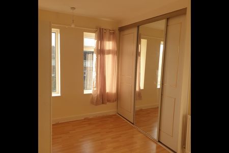 3 Bed Semi-Detached House, Perkyn Terrace, S5 - Photo 5