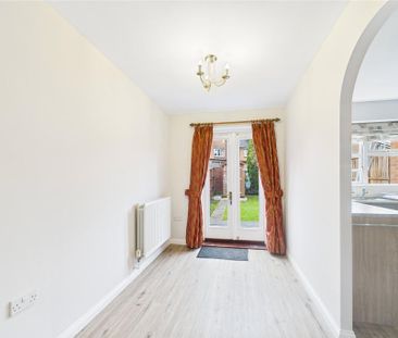 3 bedroom terraced house to rent - Photo 2