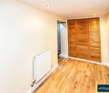 3 bedroom semi-detached house to rent - Photo 6