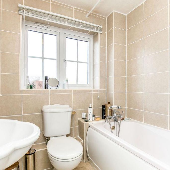 2 bedroom house to rent - Photo 1