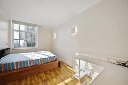 3 bedroom flat to rent - Photo 4