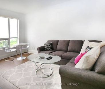 Yonge & Sheppard Bright +Spacious 1Bdrm +Den Open Concept Living Room - Photo 1