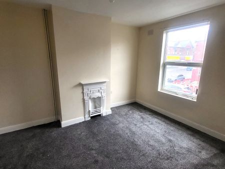 Sutherland Mount, Harehills, LS9 6DW - Photo 2