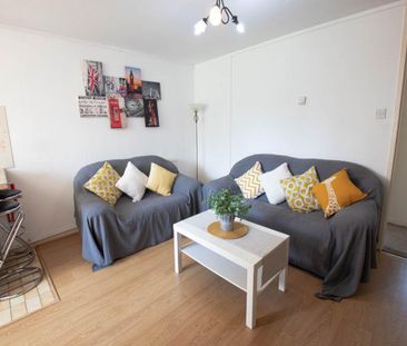 4 bedroom house to rent - Photo 2