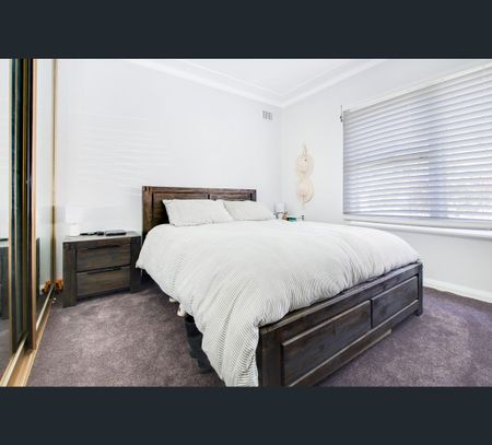 1/10 Davies Street, Cardiff, NSW 2285 - Photo 5