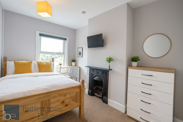 1 bedroom in a house share to rent - Photo 1