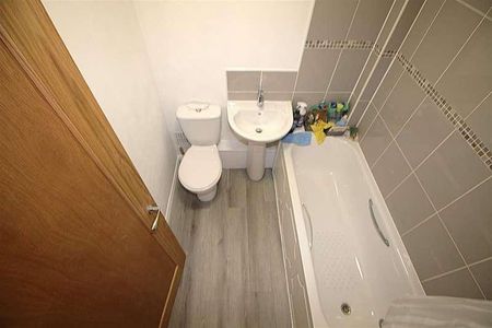 Seddon Street, Radcliffe, Manchester, M26 - Photo 2