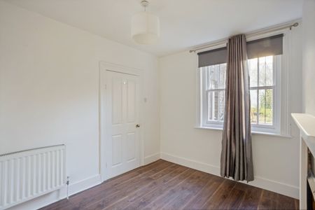 3 bedroom maisonette to rent - Photo 4