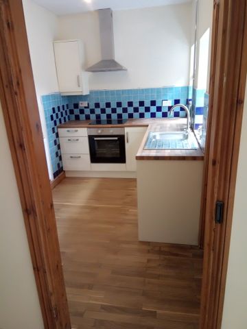 Two Bedroom Terraced House in Immaculate Condition for Rent in central Peterborough - Photo 3