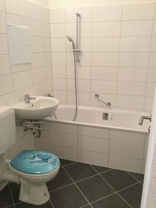 2 Zimmer Wohnung sucht nette Nachmieter - Foto 1