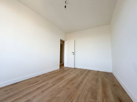 Appartement te huur in Kortrijk met 2 slaapkamers - Photo 3