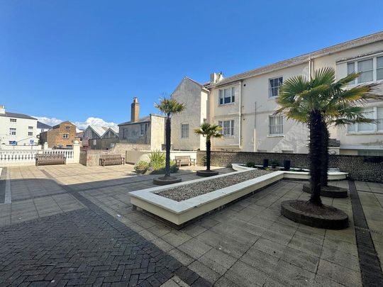 2 bedroom penthouse to rent - Photo 1