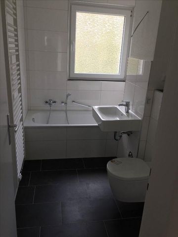 Familienfreundliche Wohnung mit Balkon in Essen-Fulerum zu vermieten! - Foto 2