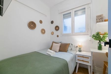 Carrer de Còrsega, Barcelona, Catalonia 08026 - Photo 4