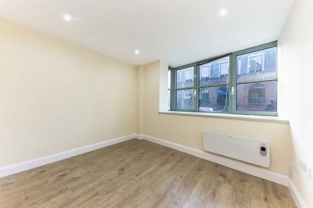 3 bedroom flat to rent - Photo 3