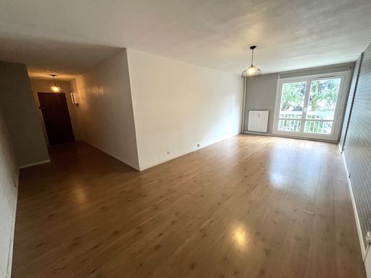 Location Appartement 4 pièces 89m² LE PETIT QUEVILLY 76140 - Photo 1