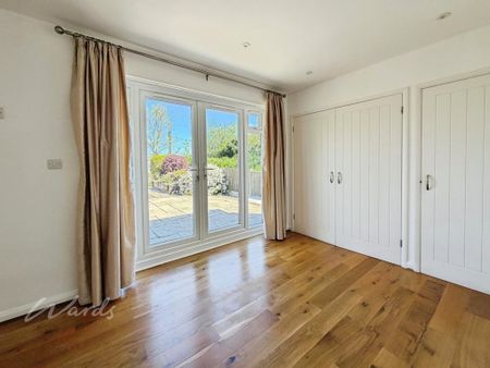 3 bedroom semi-detached bungalow to rent - Photo 3
