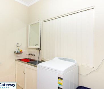 20 Elm Close, CAMILLO WA 6111 - Photo 4