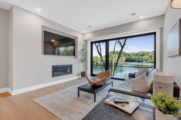 For Lease - 32 Brunel Road Unit# 104, Huntsville, Ontario - Photo 1