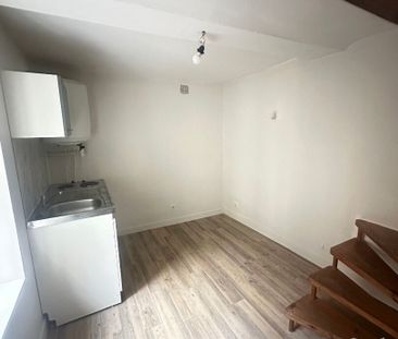 Location Appartement 1 pièce 17m² - Photo 4