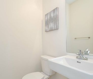 For Lease - 2594 Castlegate Crossing, Pickering, Ontario - Photo 4