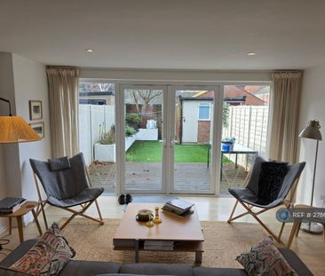 4 bedroom terraced house to rent - Photo 3