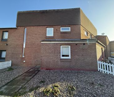 3 bedroom terraced house to rent - Photo 2