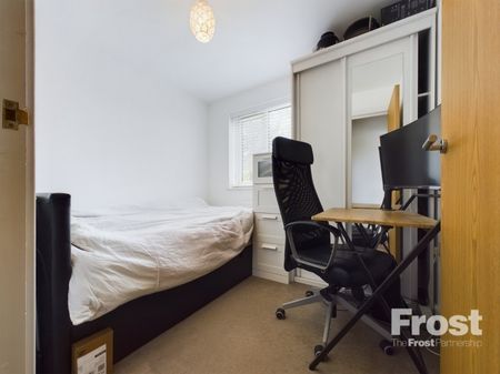 Woodthorpe Road, Ashford, Surrey,TW15 - Photo 4