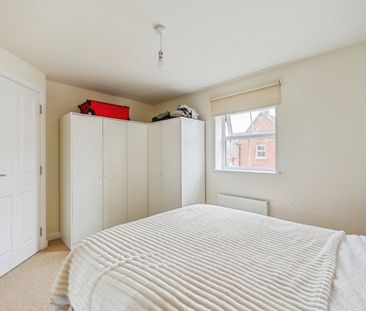 Ashton Close - Photo 2