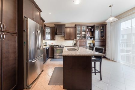 For Lease - 322 Baldwin Drive, Cambridge, Ontario - Photo 4