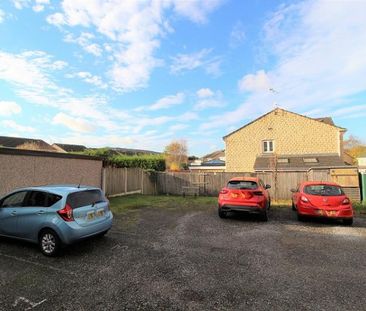 Millersdale Court, Glossop - Photo 1