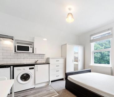 Studio to rent - Photo 6