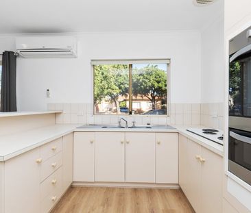 Freestanding Homette - Photo 2