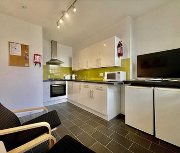 2 bedroom apartment to rent - Photo 6