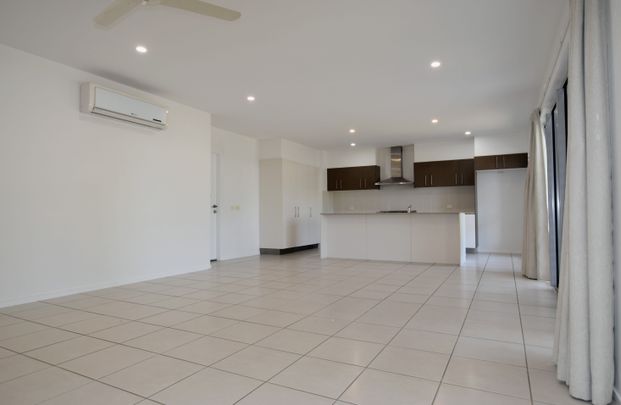 SUPERIOR & STYLISH EXECUTIVE HOME WITH IMPRESSIVE EXTRAS - Photo 1