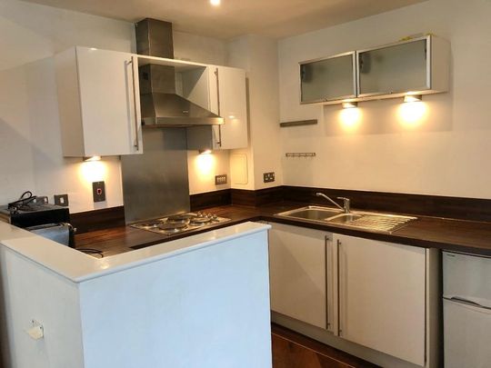 2 bedroom flat to rent - Photo 1