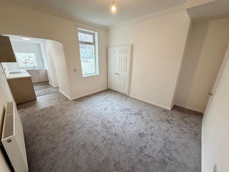 2 bedroom terraced house to rent - Photo 2