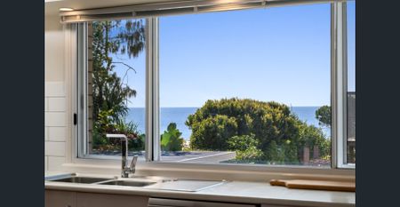 Spacious Beachside Living in Peregian Beach - Photo 2