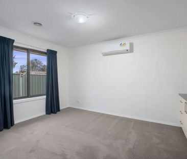 53 Featherstone Avenue, Glenroy NSW 2640 - House For Rent | Domain - Photo 2