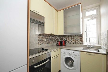 Pembroke Road, Earls Court, W8 - Photo 3