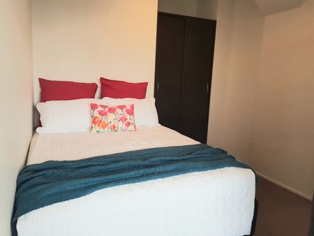 2 Bedroom with Double Glazing! - Photo 3