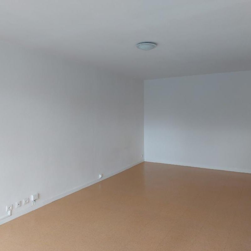 Location Appartement 1 pièce 36m² EVREUX 27000 - Photo 1