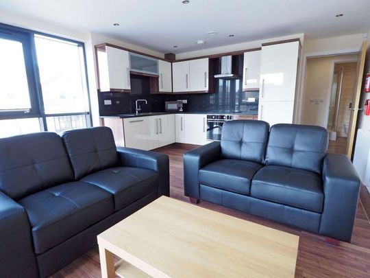 3 bedroom apartment to rent - Photo 1