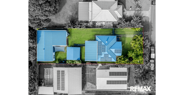 FAMILY HOME - Photo 1