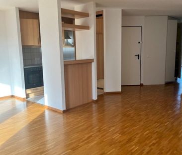 Appartement de 3.5 pièces au 3éme étage avec balcon - Photo 2