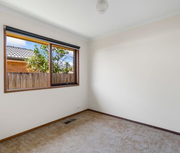 Freshly Painted Three Bedroom House In The Heart of Wantirna South! - Photo 5