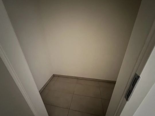 3 Zimmerwohnung mit großer Loggia - unbefristeter Mietvertrag - Photo 1